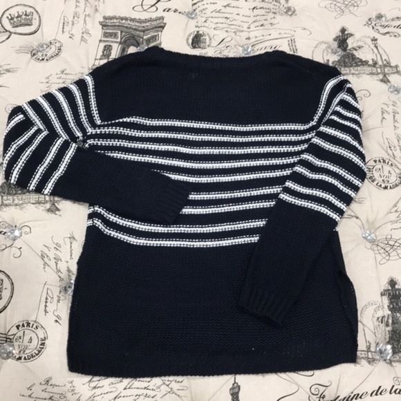 Modern Designer Stripe Knit Hi-Lo Sweater - Picture 4 of 5